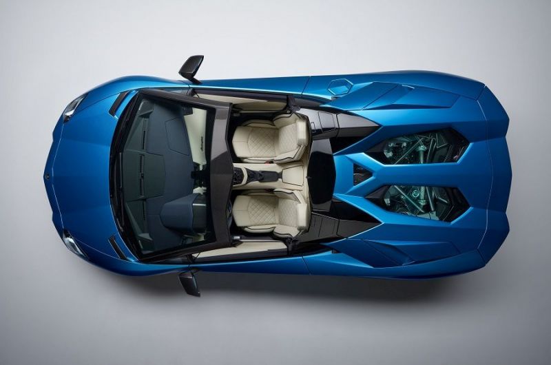 Végre lesz roadster változat a Lamborghini Aventadorból