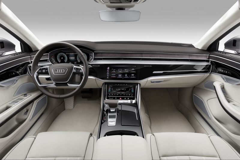 Audi A8 minőségi beltér